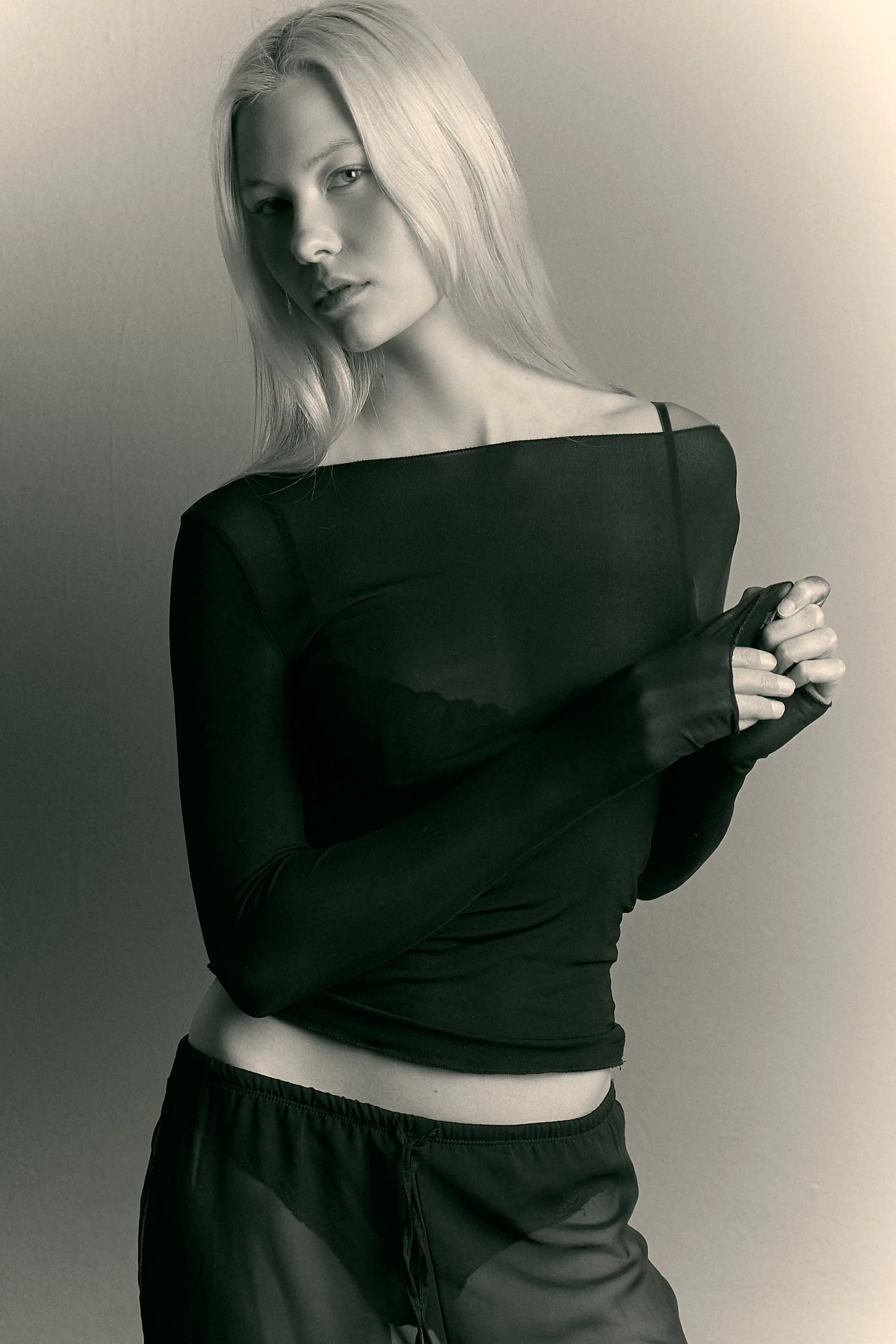 Bella - 5 - Web.jpg