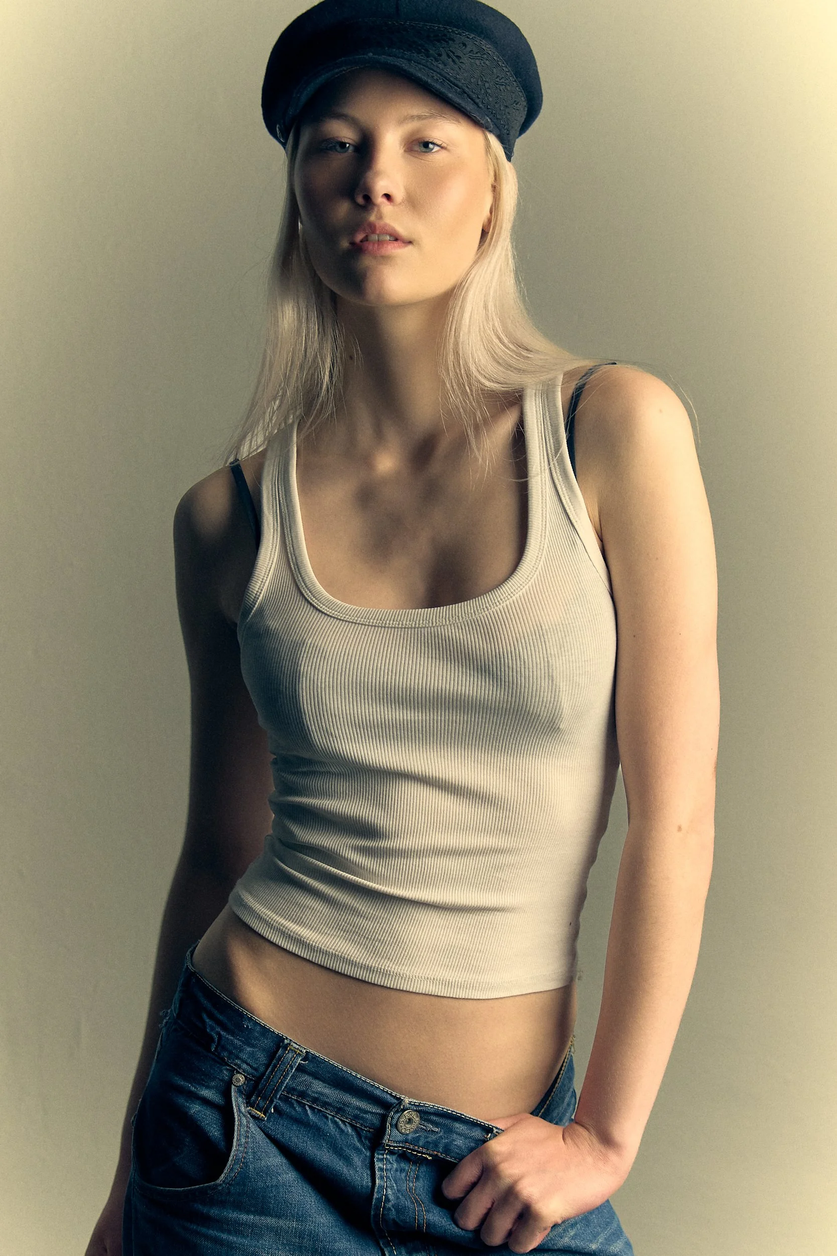 Bella - 19 - Web.jpg
