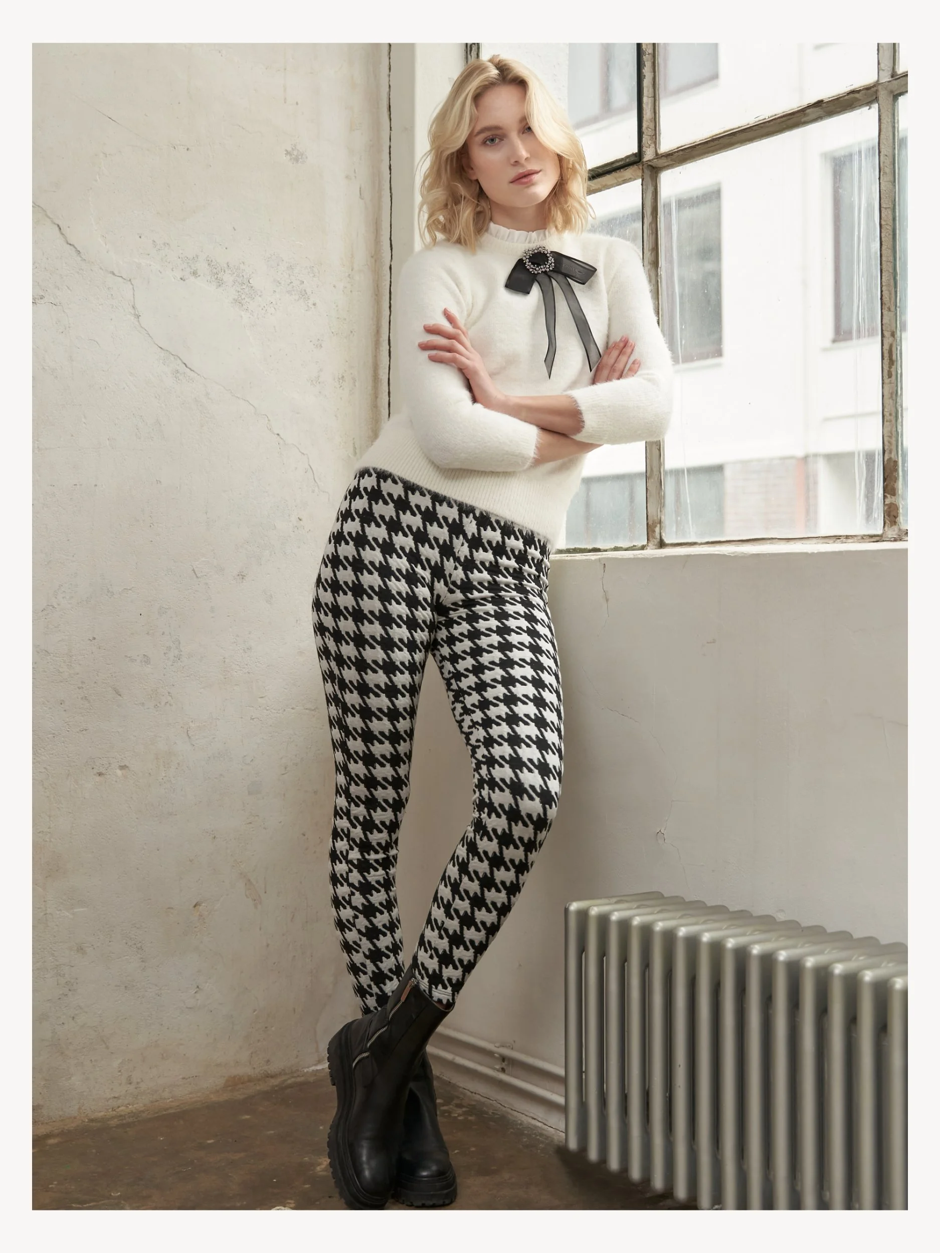 Kim Hnizdo, Louisa Models 
