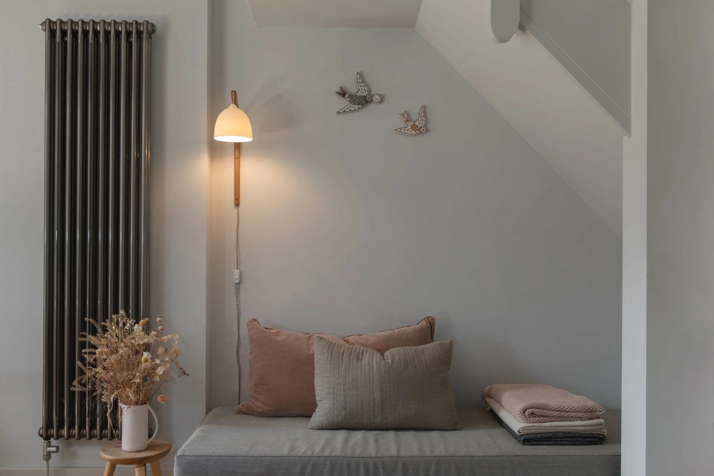 Pippi+%26+Me+Hugge+wall+light+in+cosy+corner+with+day+bed.jpg