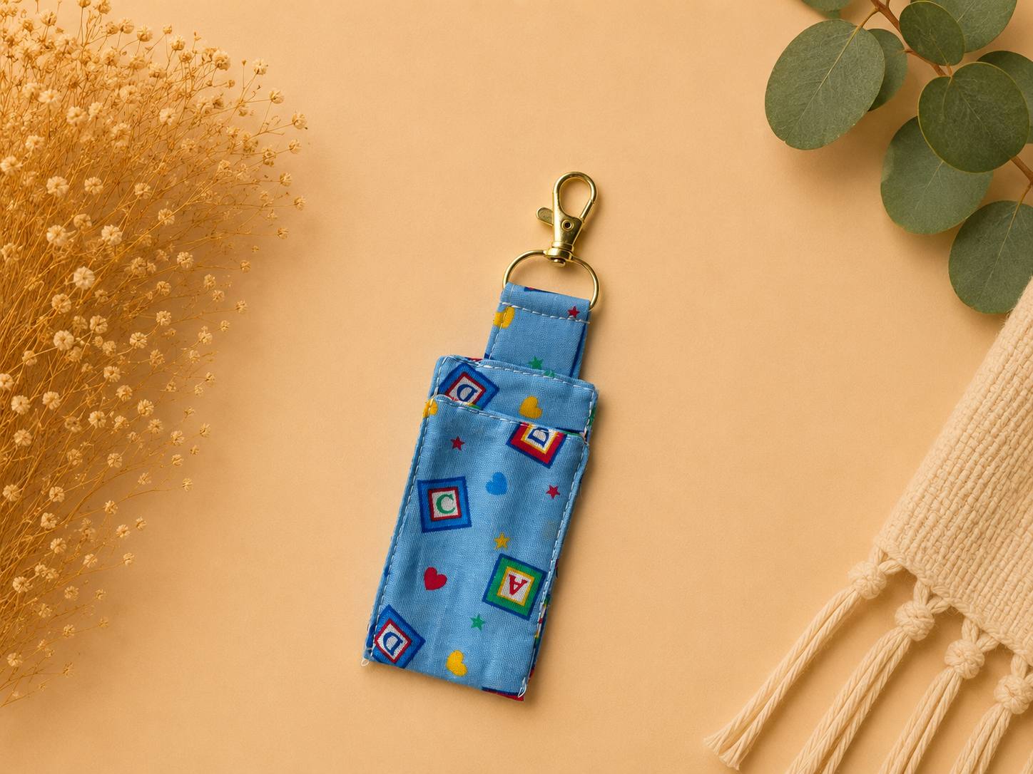 Alphabet Block Blue Keychain Holder.png