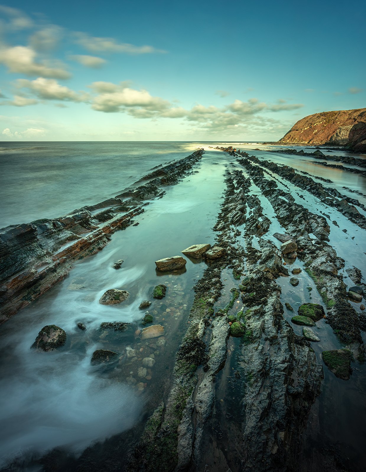 Cove Harbour, UK 2023.03.14