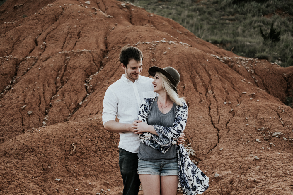 Engagement Photographer, Couples Adventure Session in Gloss Mountain State Park Photographer 