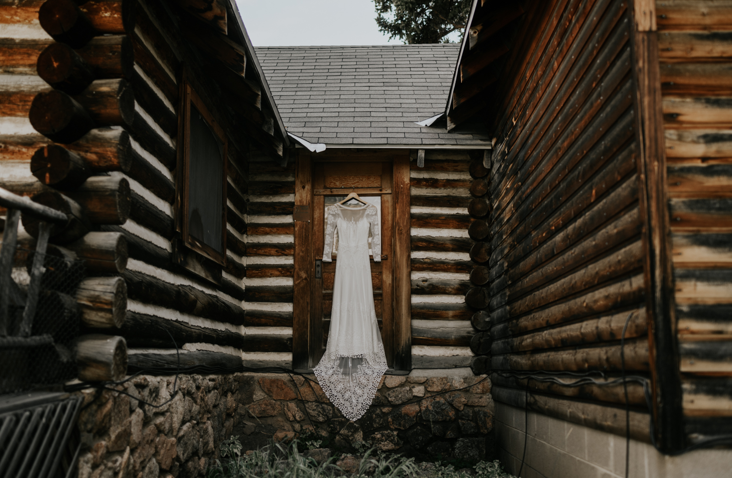 Intimate Wedding Day Getting Ready Photos at Meadow Creek, Pine in Colorado
