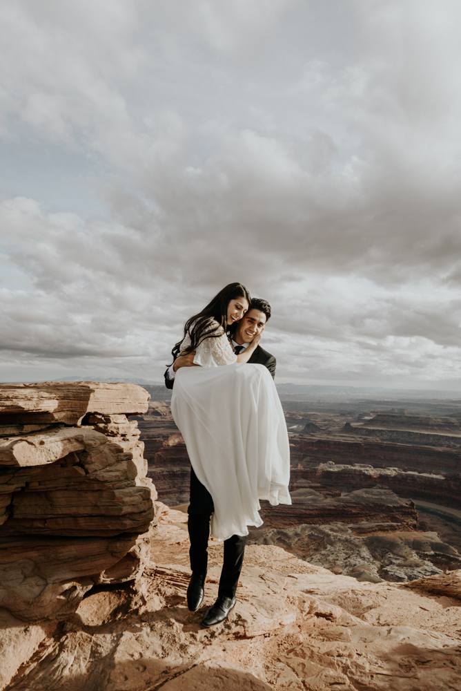 Anniversary Session at Dead Horse Point State Park in Moab, Utah