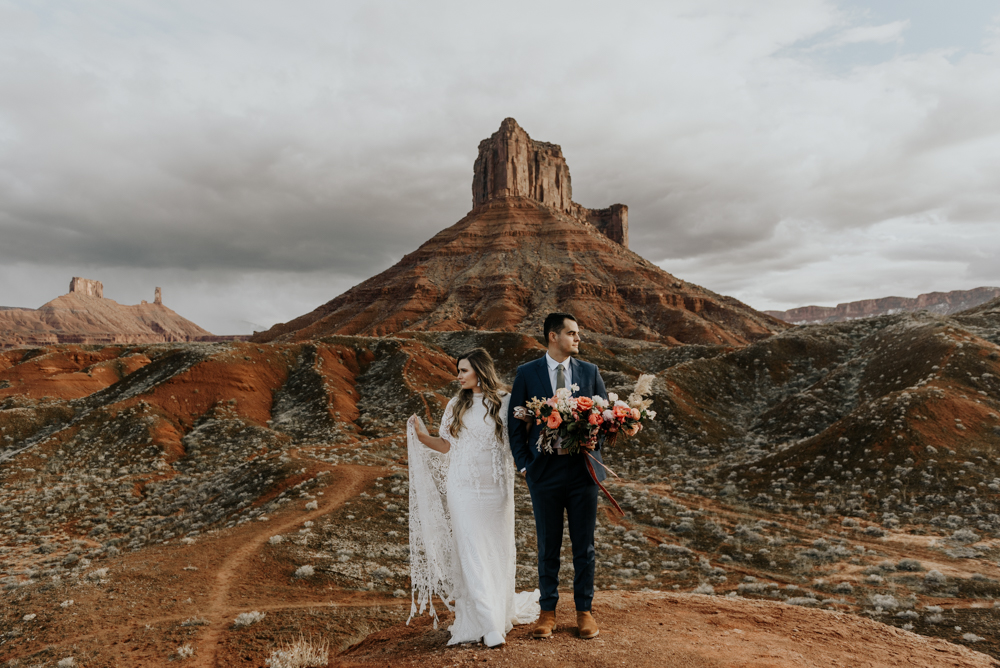 Vow Renewal Photos in Moab