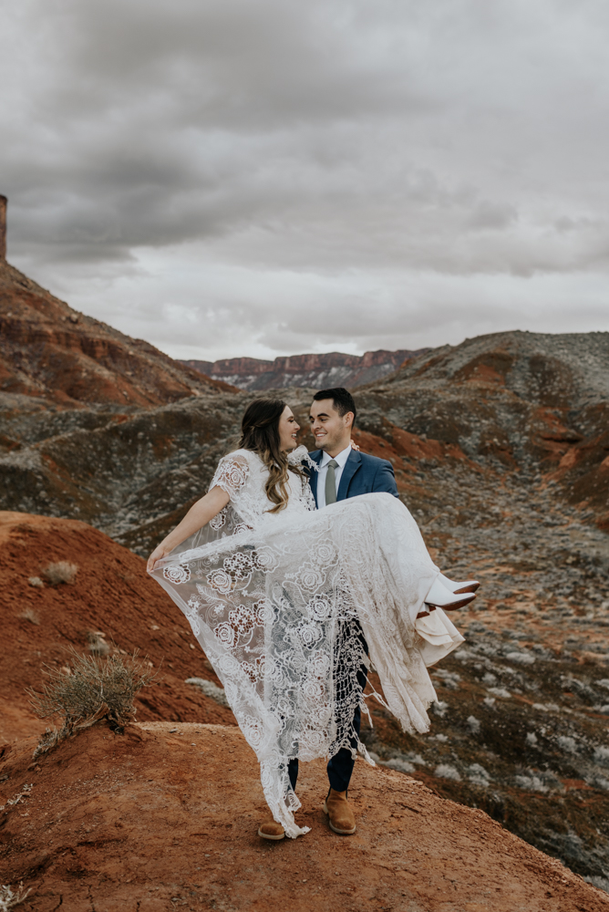 Elope in Moab, Utah