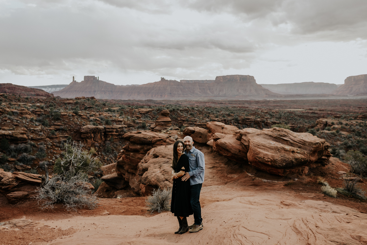 Cute Couples Pictures in Moab, Utah