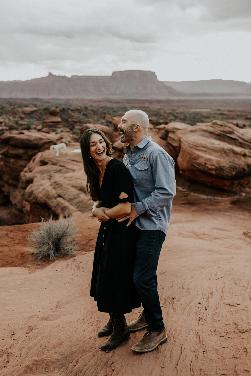 Cute Couples Pictures in Moab, Utah