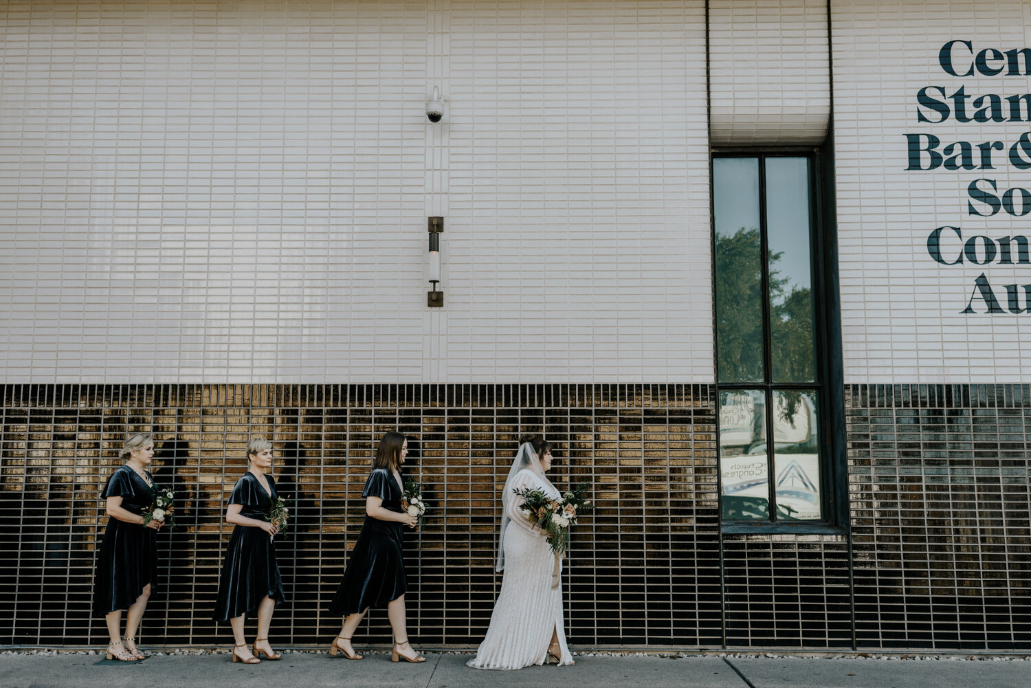 South Congress Hotel, Fun Bridal Party Photos