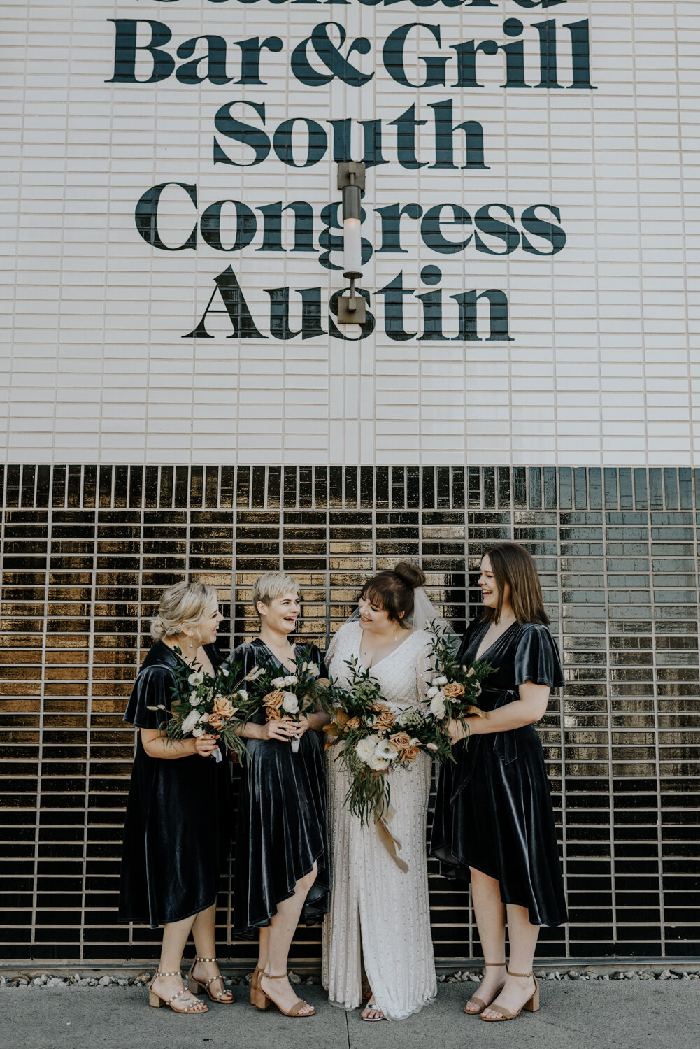 South Congress Hotel, Fun Bridal Party Photos