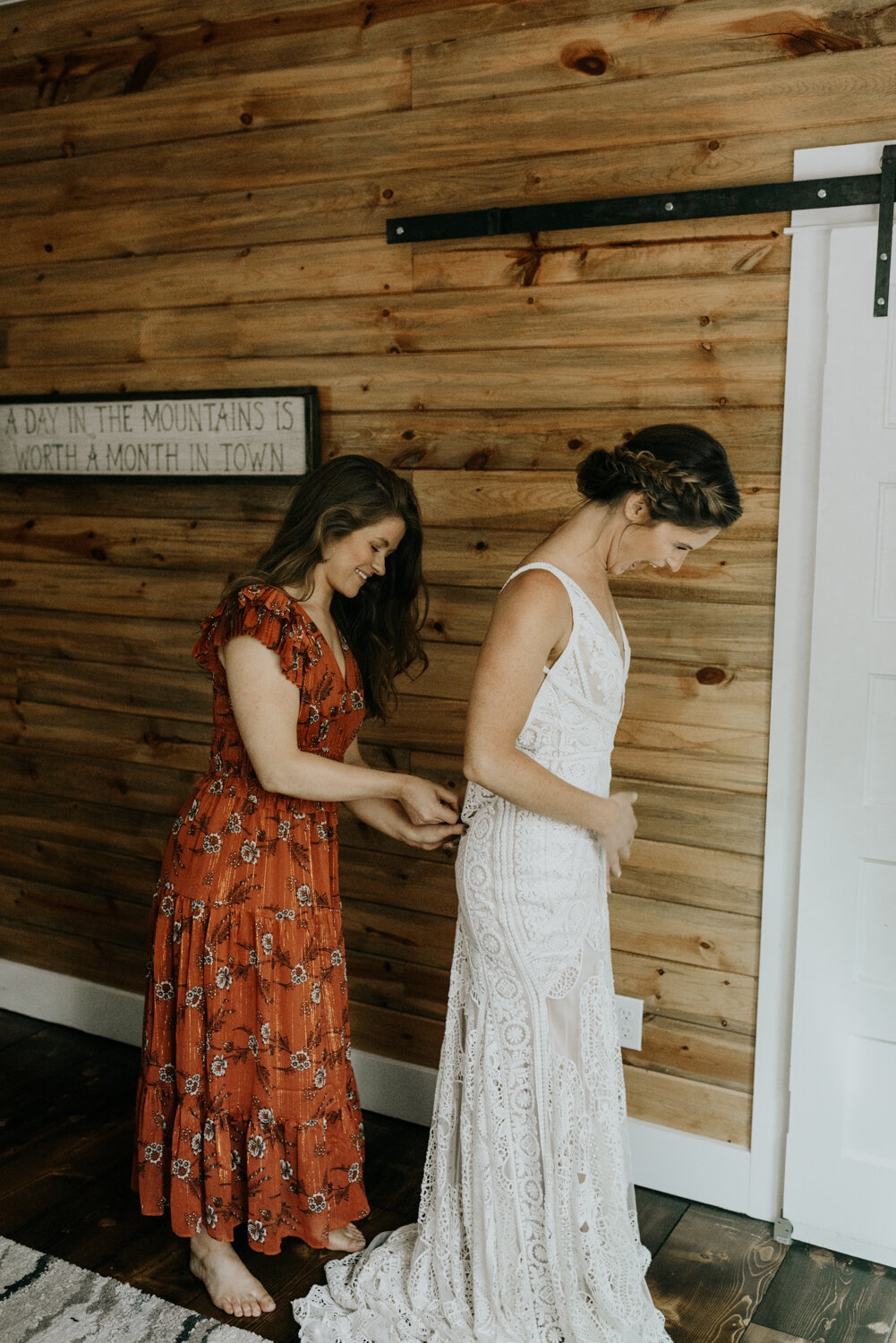Breckenridge, CO Beautiful Getting Ready Elopement Day Photos
