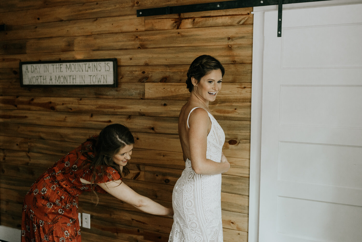 Breckenridge, CO Beautiful Getting Ready Elopement Day Photos