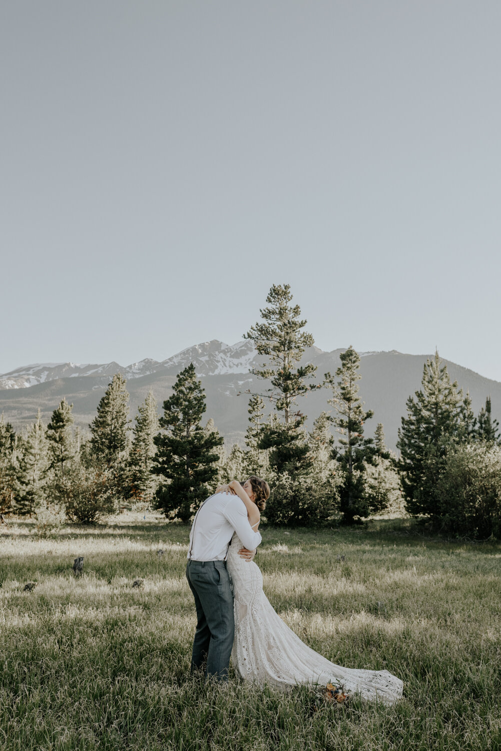 Breckenridge, CO Elopement First Kiss