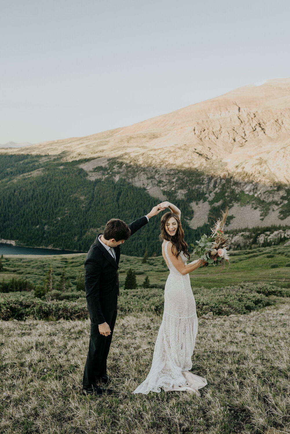 Hoosier Pass Sunrise Elopement Sweet First Look Photos