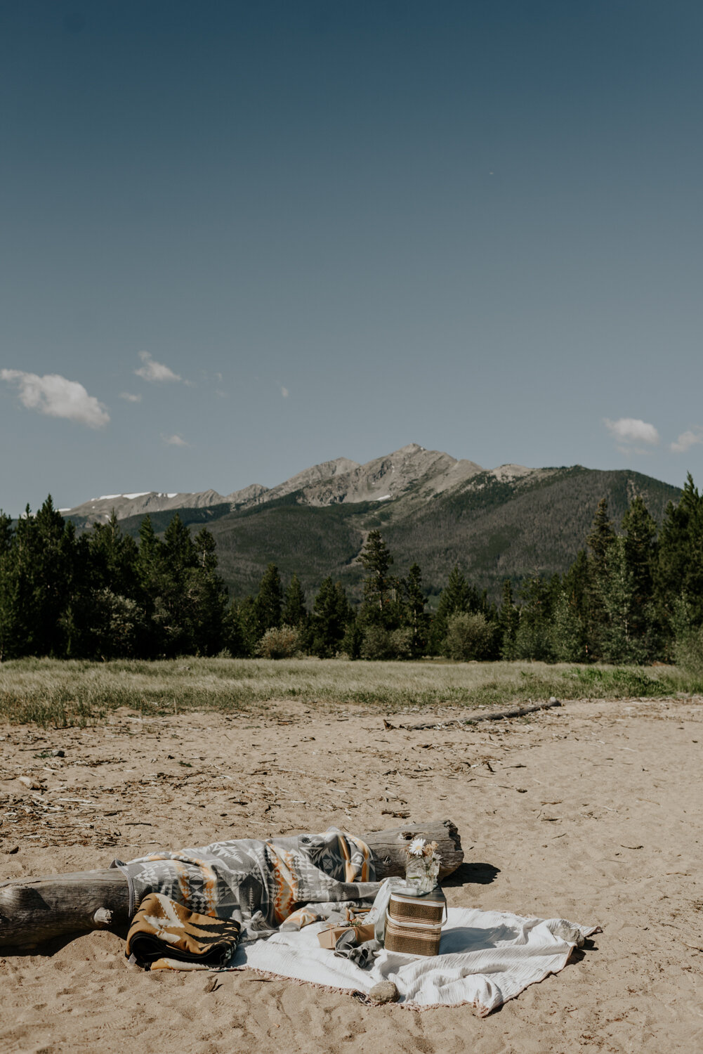 Lake Dillon Elopement Day Details