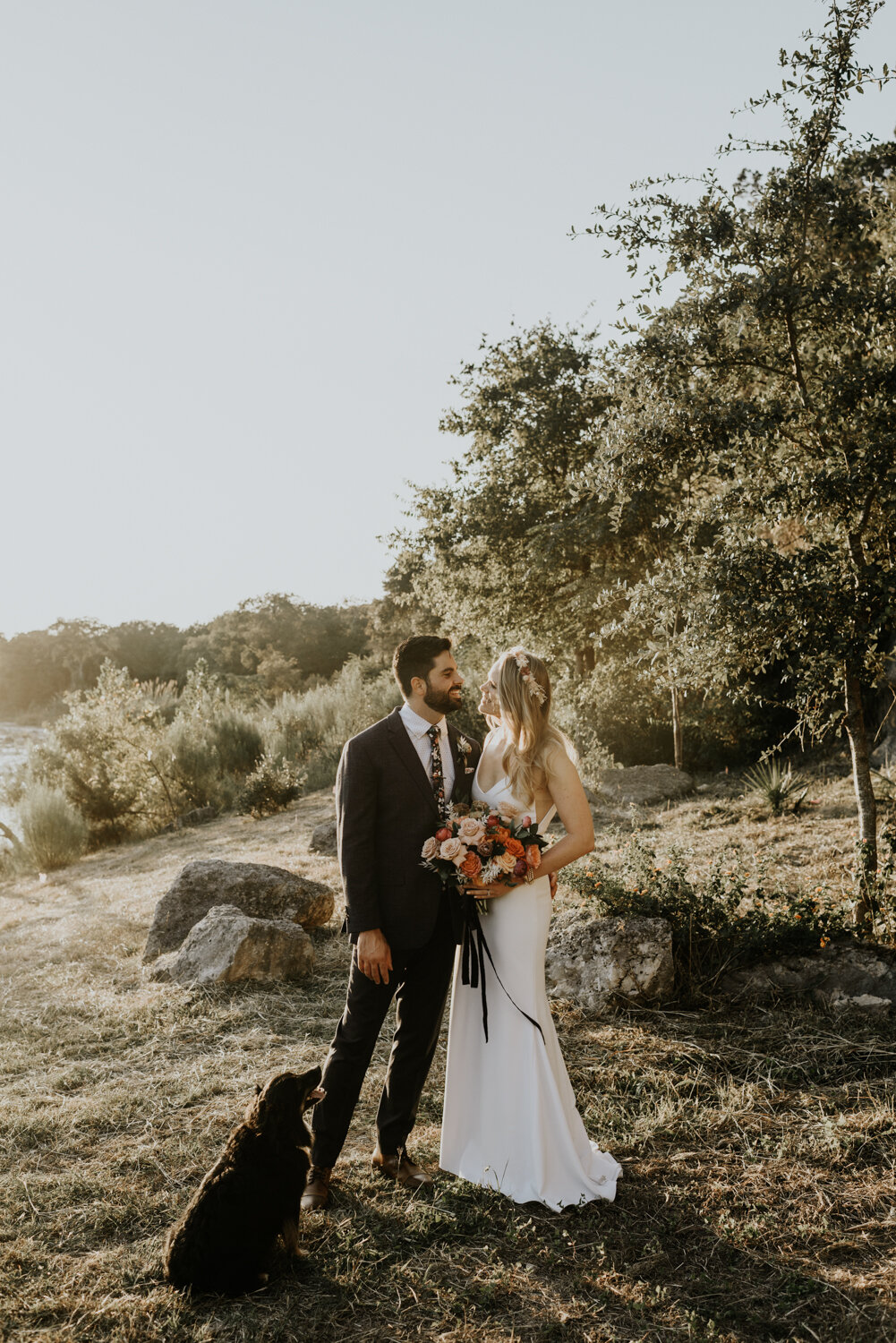 Austin, Texas Cute Elopement Photos with dogs