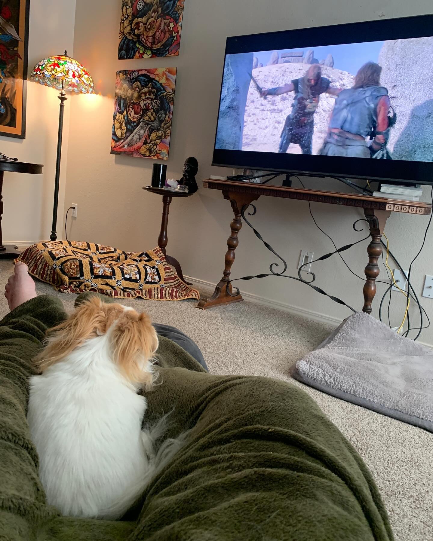 The rarest of Fridays, where I&rsquo;m kicking it with Chims watching Conan the Barbarian! This Friday the 13th is gonna THULSA DOOOOOOM! 
.
.
.
.
.
.
#noblehardesty #conanthebarbarian #thulsadoom #jamesearljones #robertehoward
