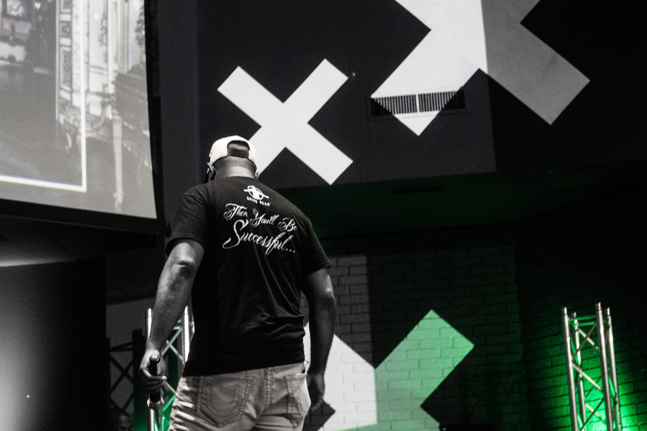 Going Off Stage with Eric Thomas