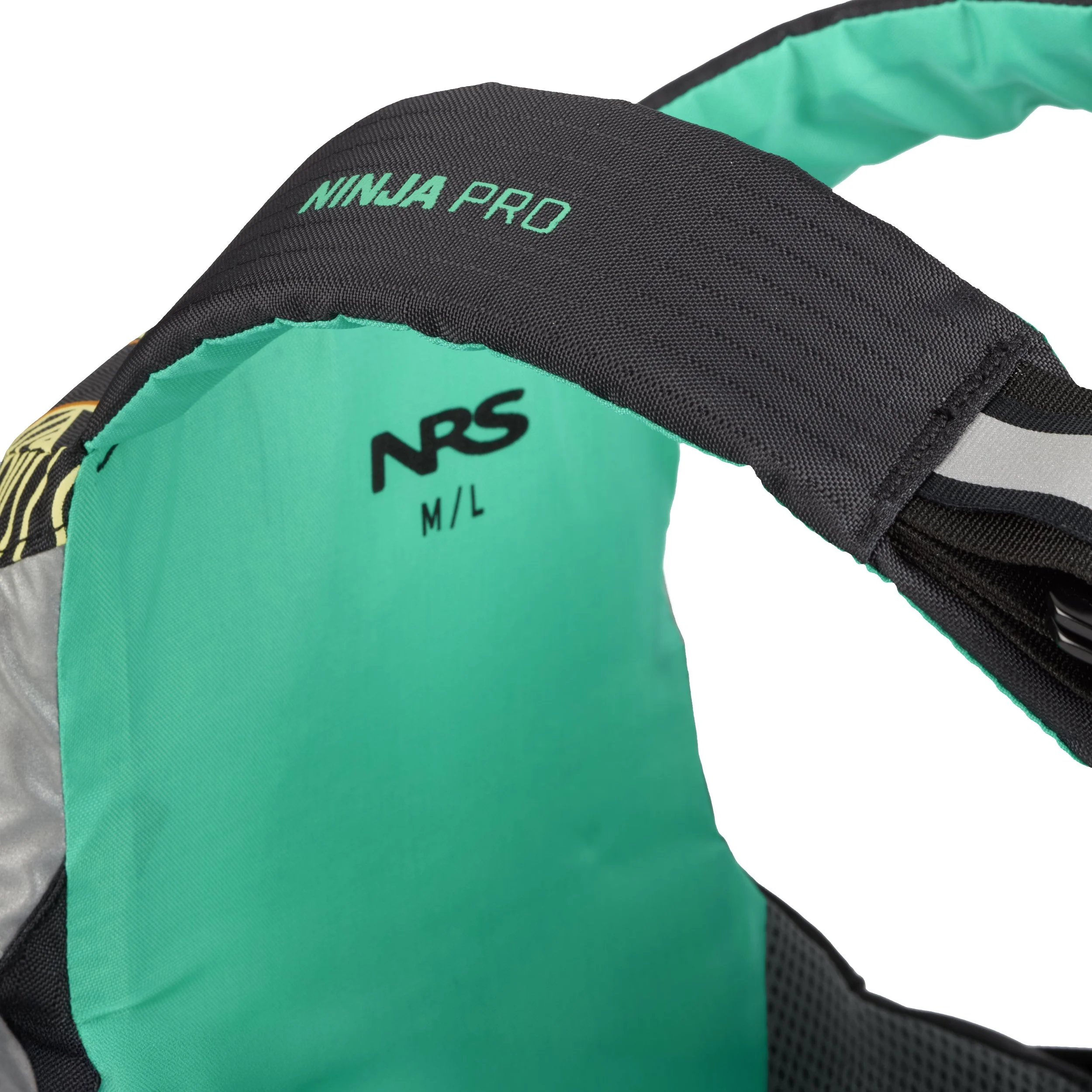 40000_01_Black_na_Detail3_082225 copy.jpg