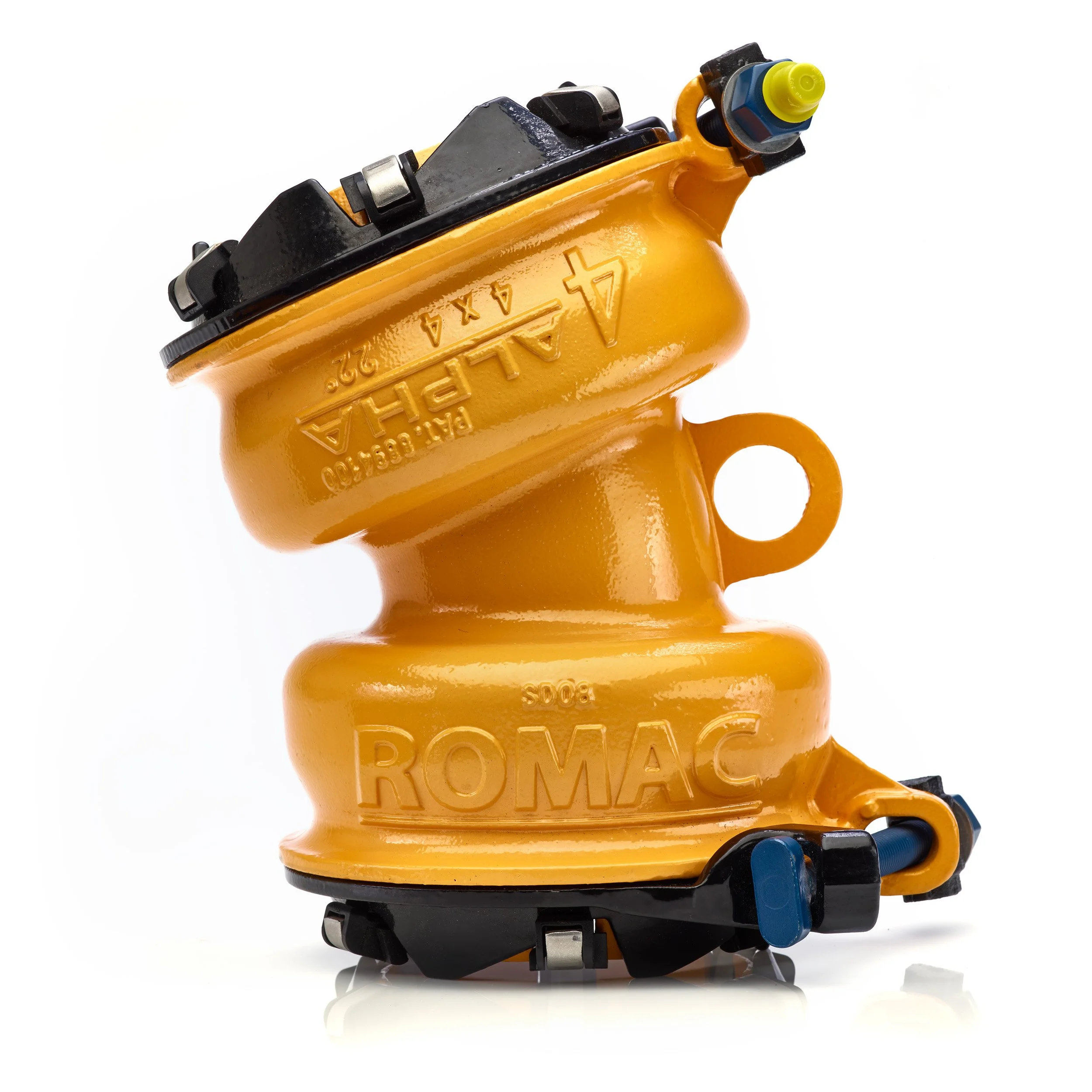 ROMAC-ALPHA-22-FITTING-STANDUP.jpg