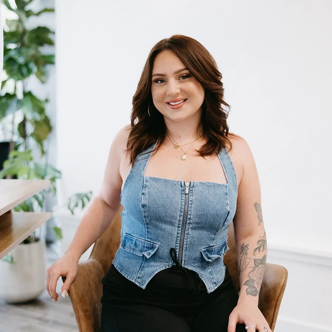 💥LABOR DAY FLASH SALE!!💥
Book an appointment for the month of September with Madalynn Hoskins and receive 20% OFF all services!!!

Madalynn specializes in lived in hair color, vivids, classic long hair styles, and give a beautiful Keratin treatment