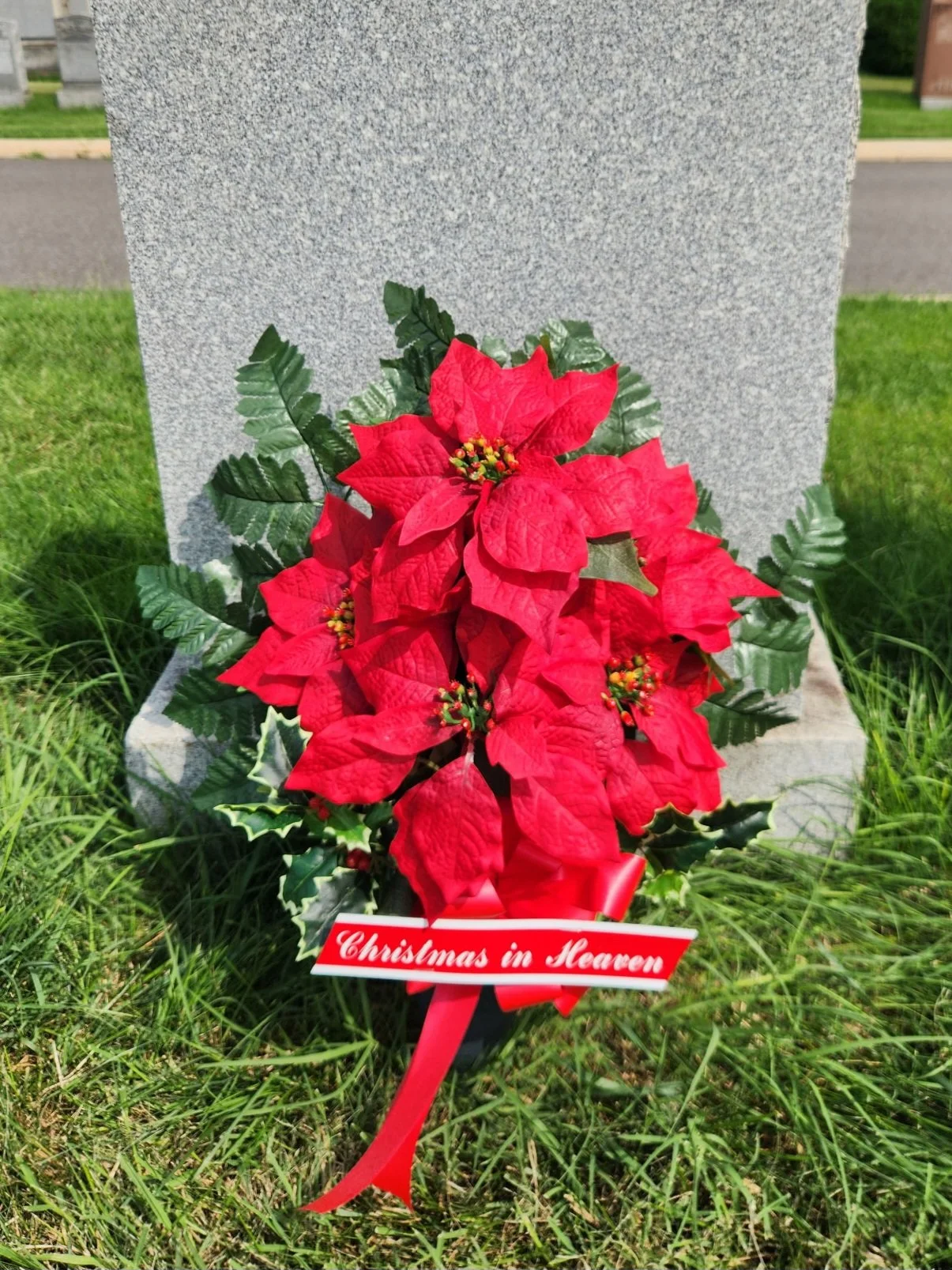 2026 PREORDER - Silk Christmas Poinsettia Bouquet
