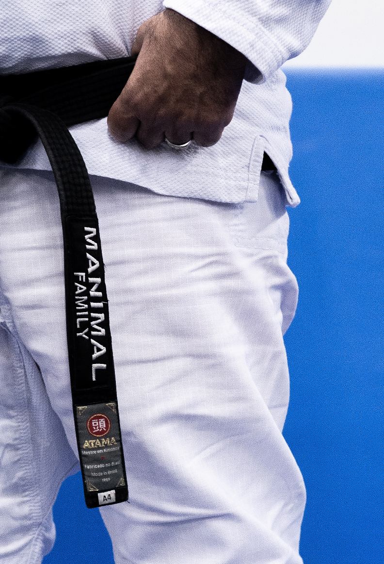 AJP-jiujitsu-bresilien-lille-mestre-black-belt.png