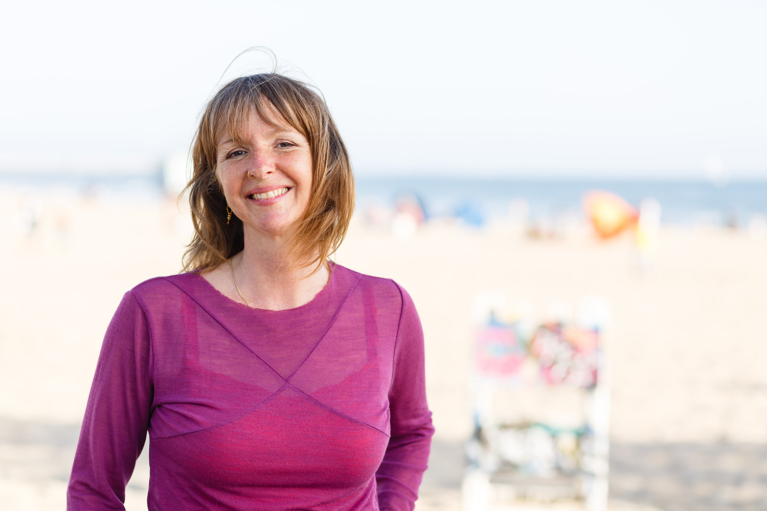 sarah.relaxed.beach.pink.jpg