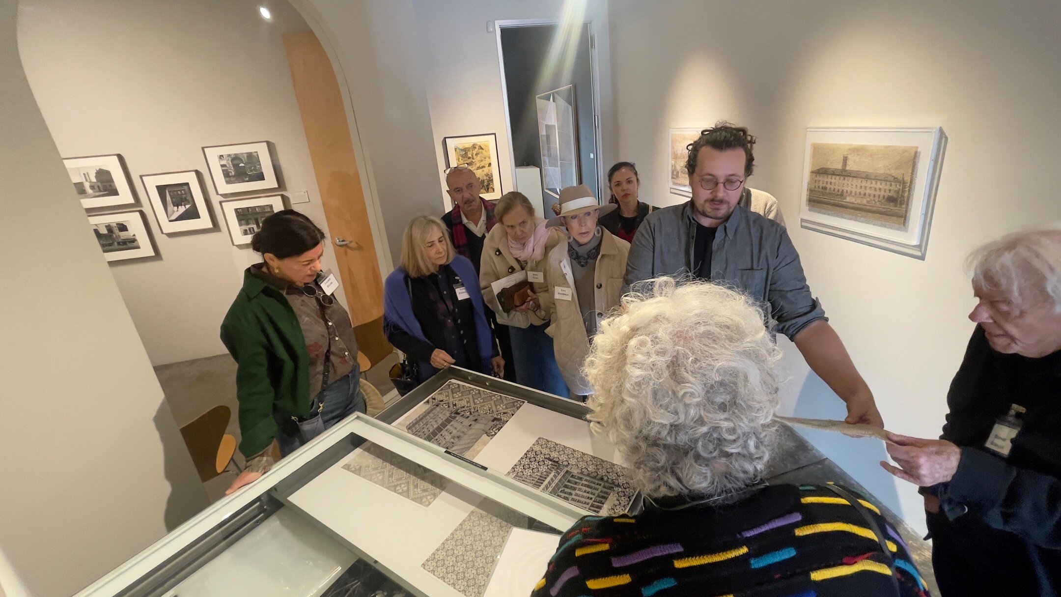 Last Saturday we had our second Session of my Fine Art of Art Collecting Class Winter Season!
Now, even if you were not able to join us last weekend, you will have a taste of what we saw and, hopefully, you will be able join us on upcoming Sessions:
