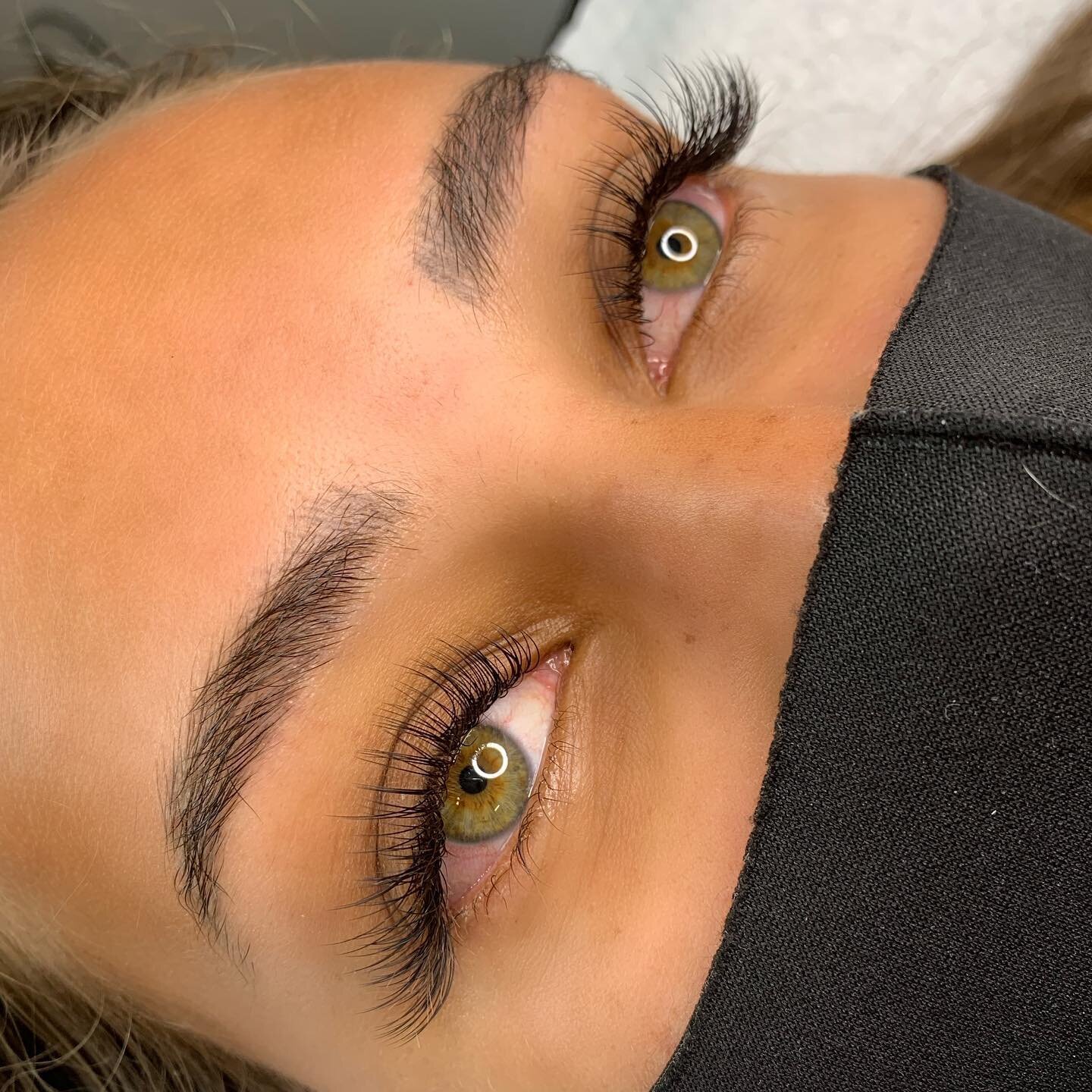 I&rsquo;ve never seen such long natural lashes 😍😍😍 Only a few days left to book the Mother&rsquo;s Day Specials !!