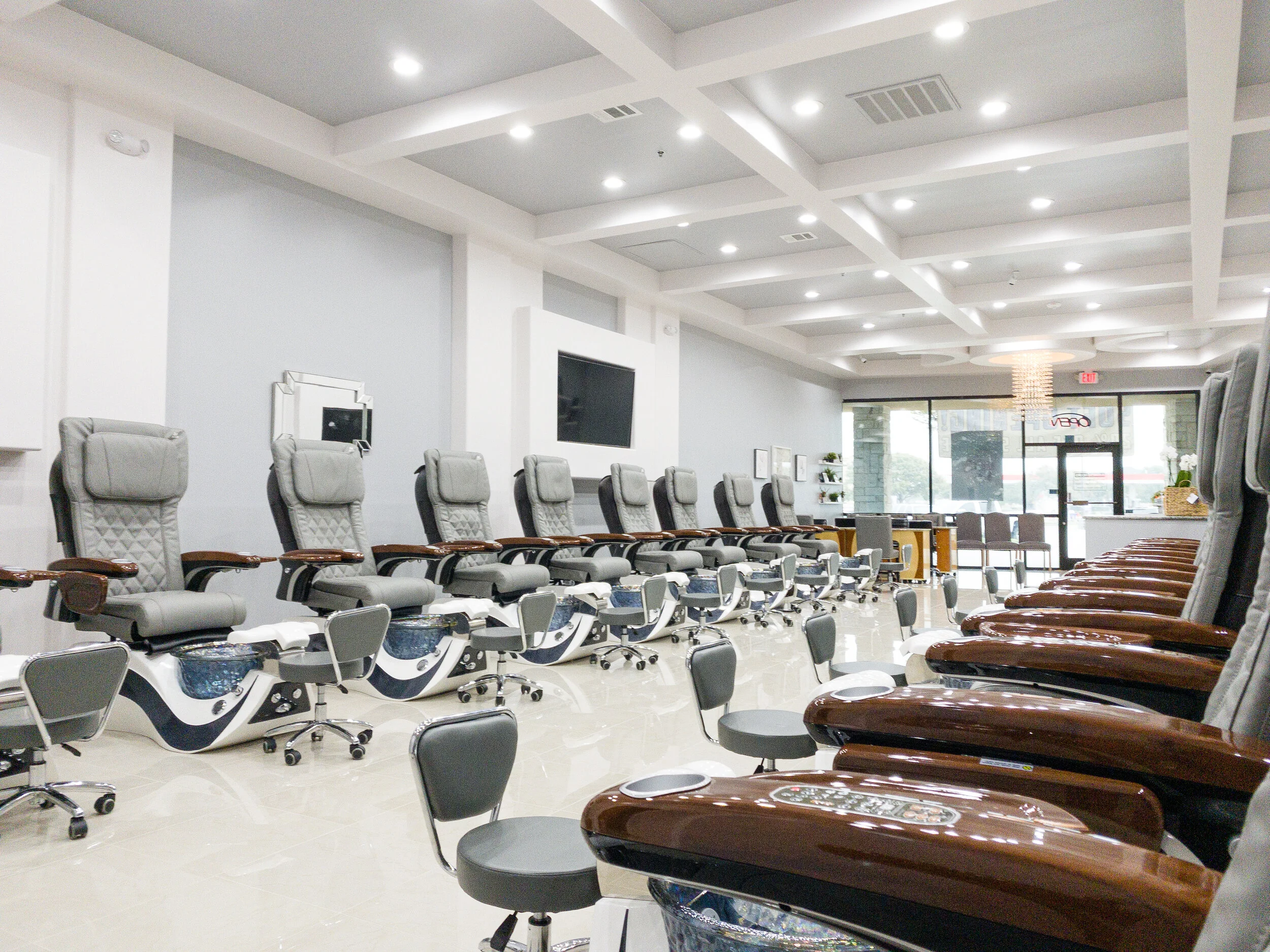 Creative Nail Lounge-11.jpg