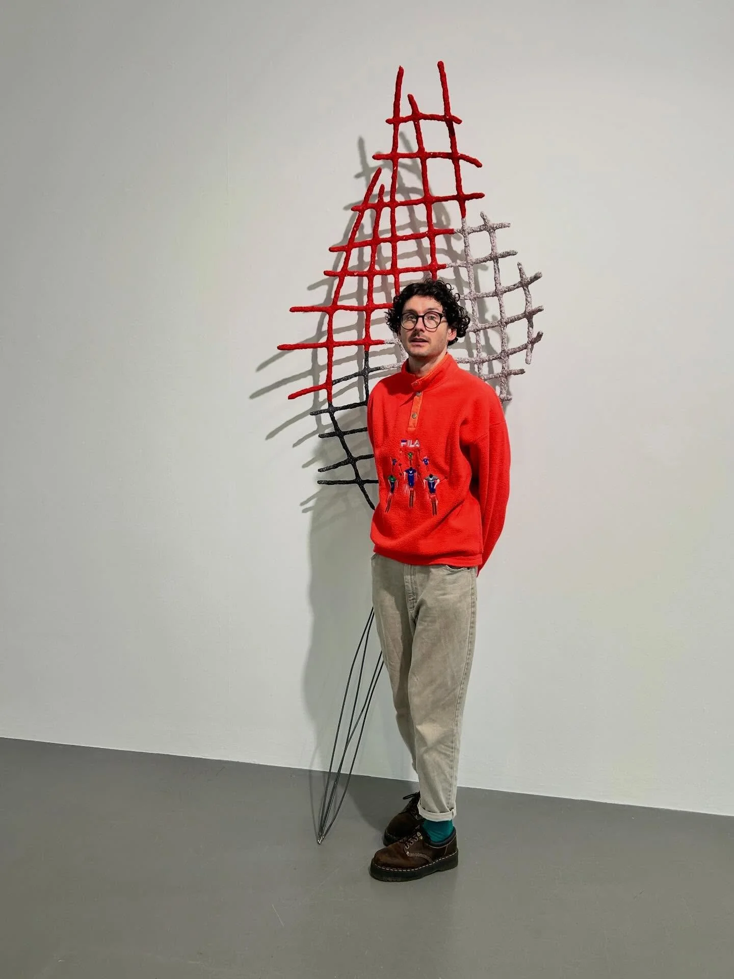 Vessel | Laura Porter at Mirror in Plymouth. 

Love the scale (1) and the spindly legs (2)

@laurakporter @mirror_plymouth