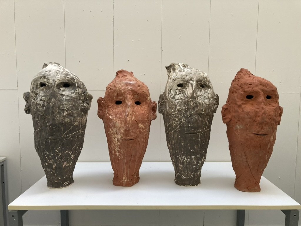4 cabezas