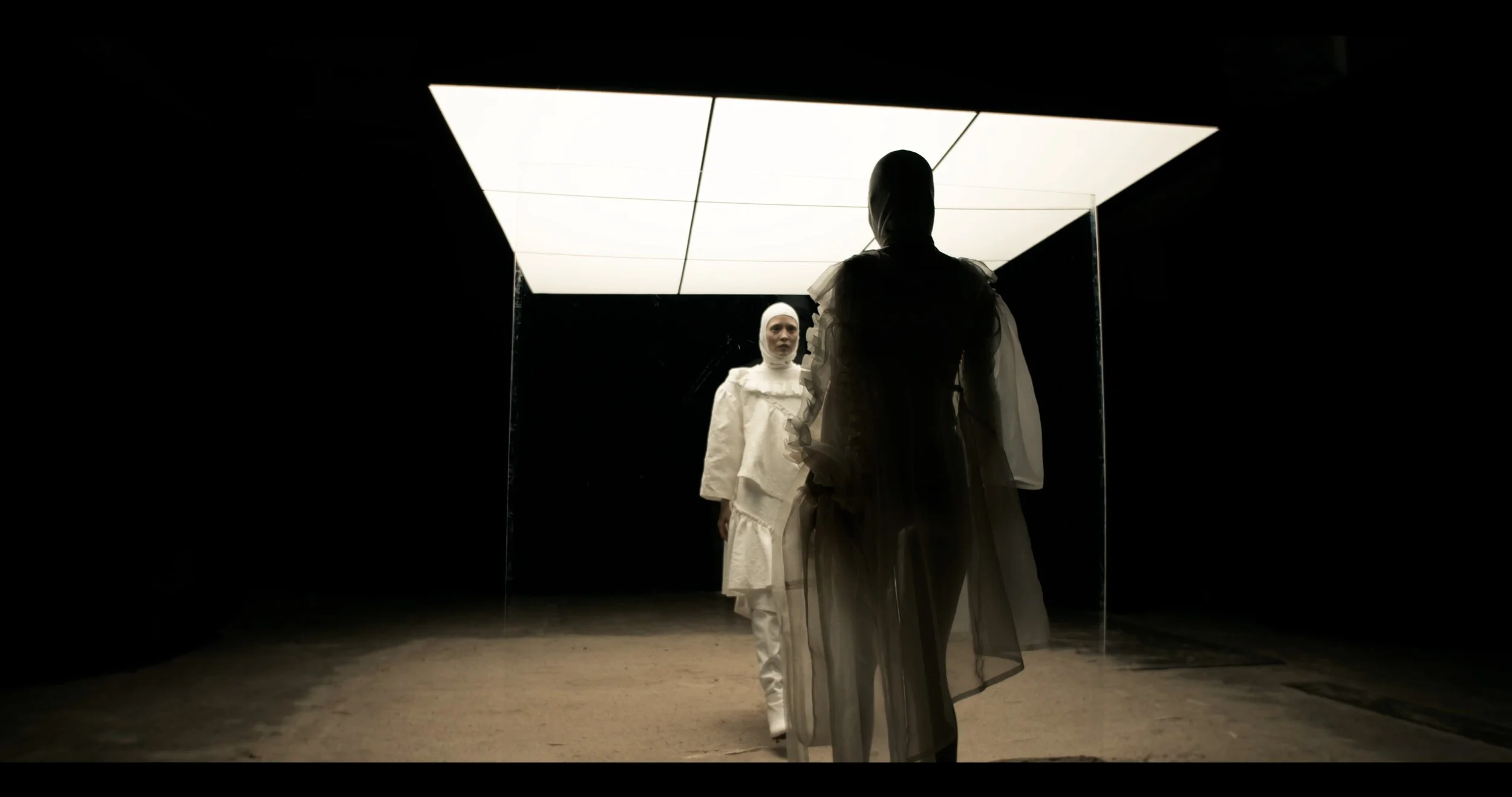 Dichotomy_film.mp4.00_02_07_08.Still009.jpg