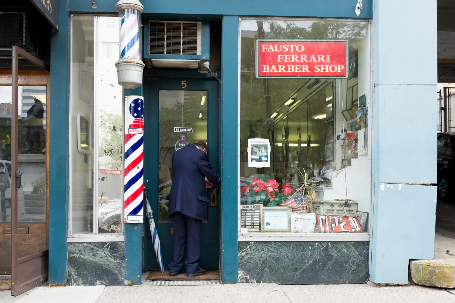 singing+barber+-1-1.jpg