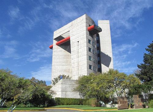 FONDO DE CULTURA ECONOMICA EN AJUSCO MEXICO D.F.