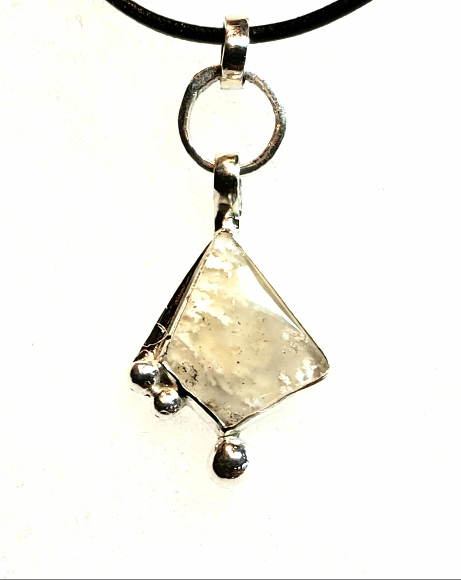 Angel Wing Plume Agate