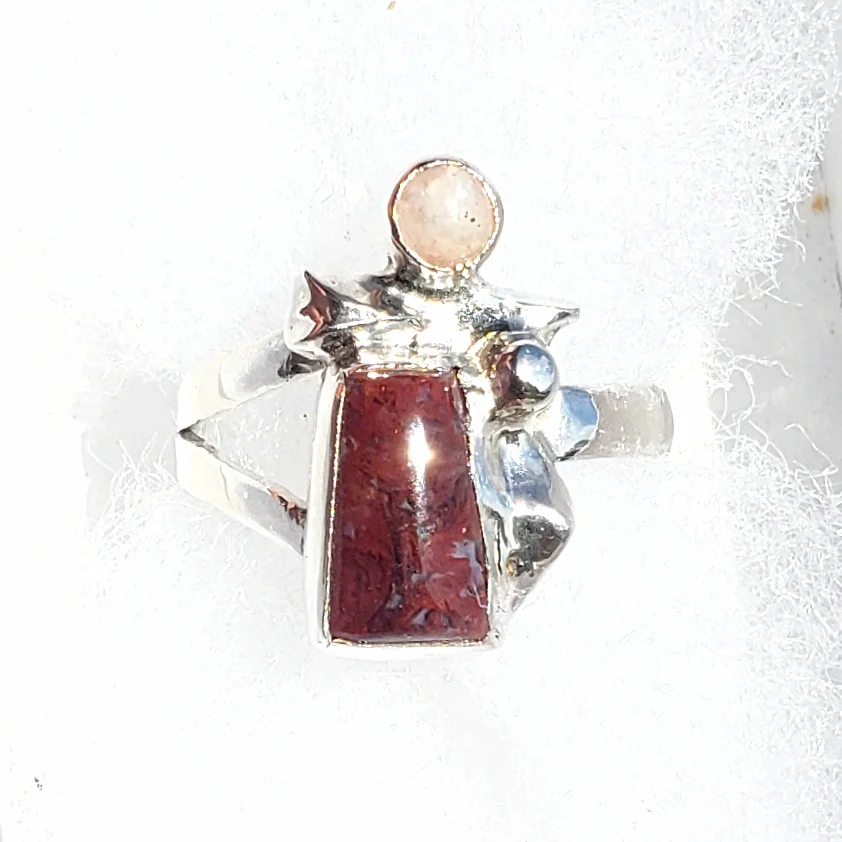 Red Moss and Pink Plume Ring