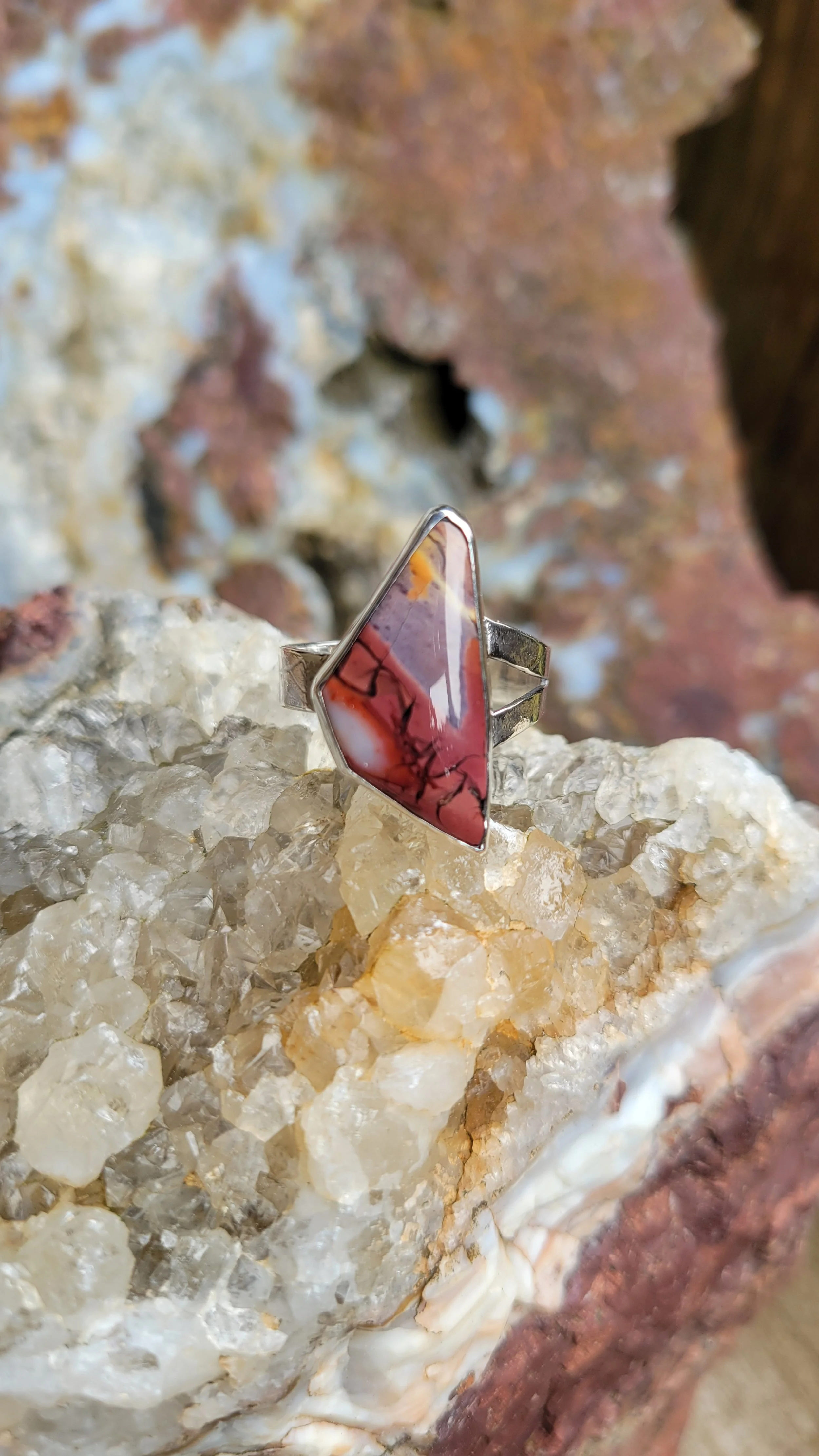Bullseye Sunset Chalcedony Ring (8-8 1/4)