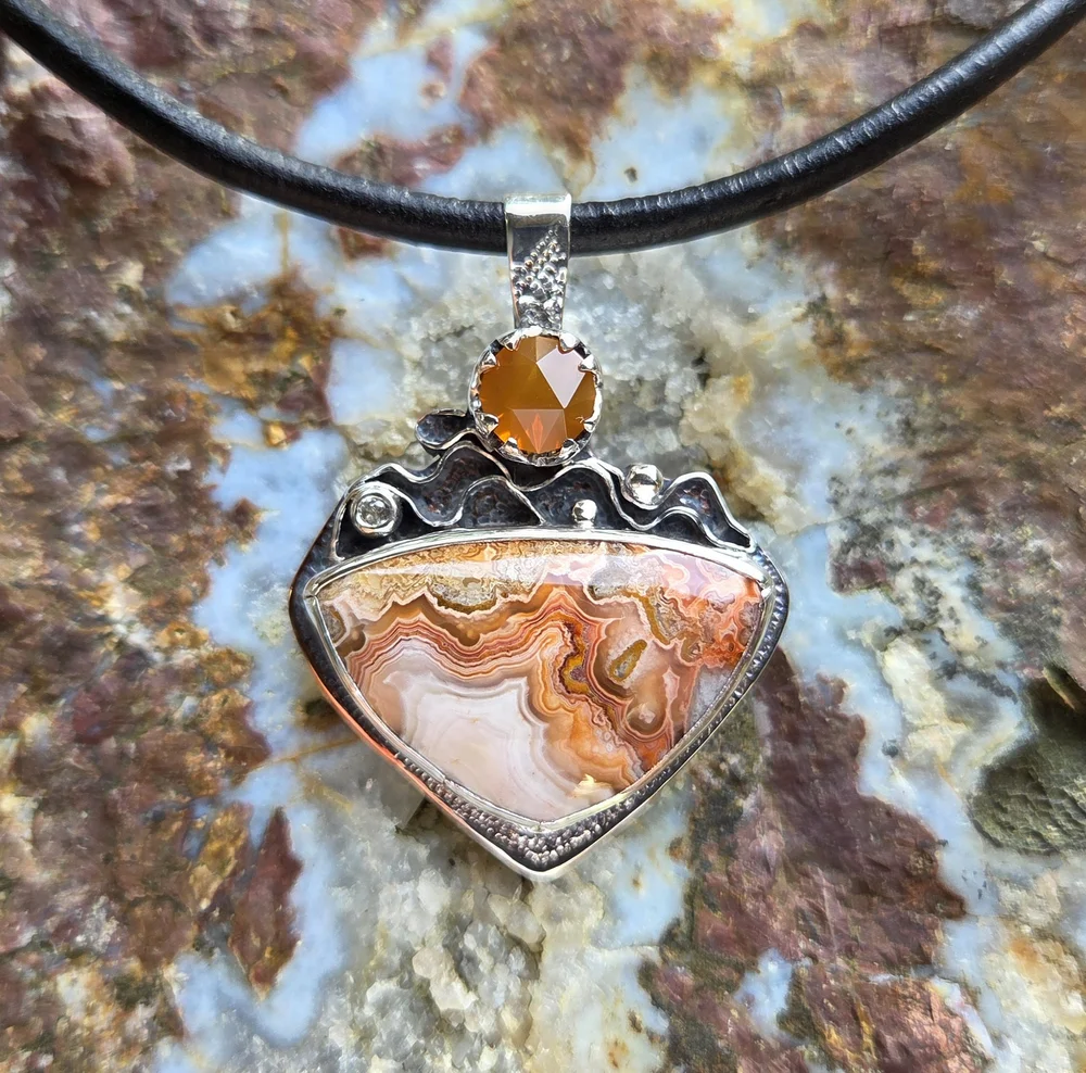 Pendentif Agate Crazy Lace 7,2g | Bélière Tulipe, Métal Argenté | Neuf Sans Emballage