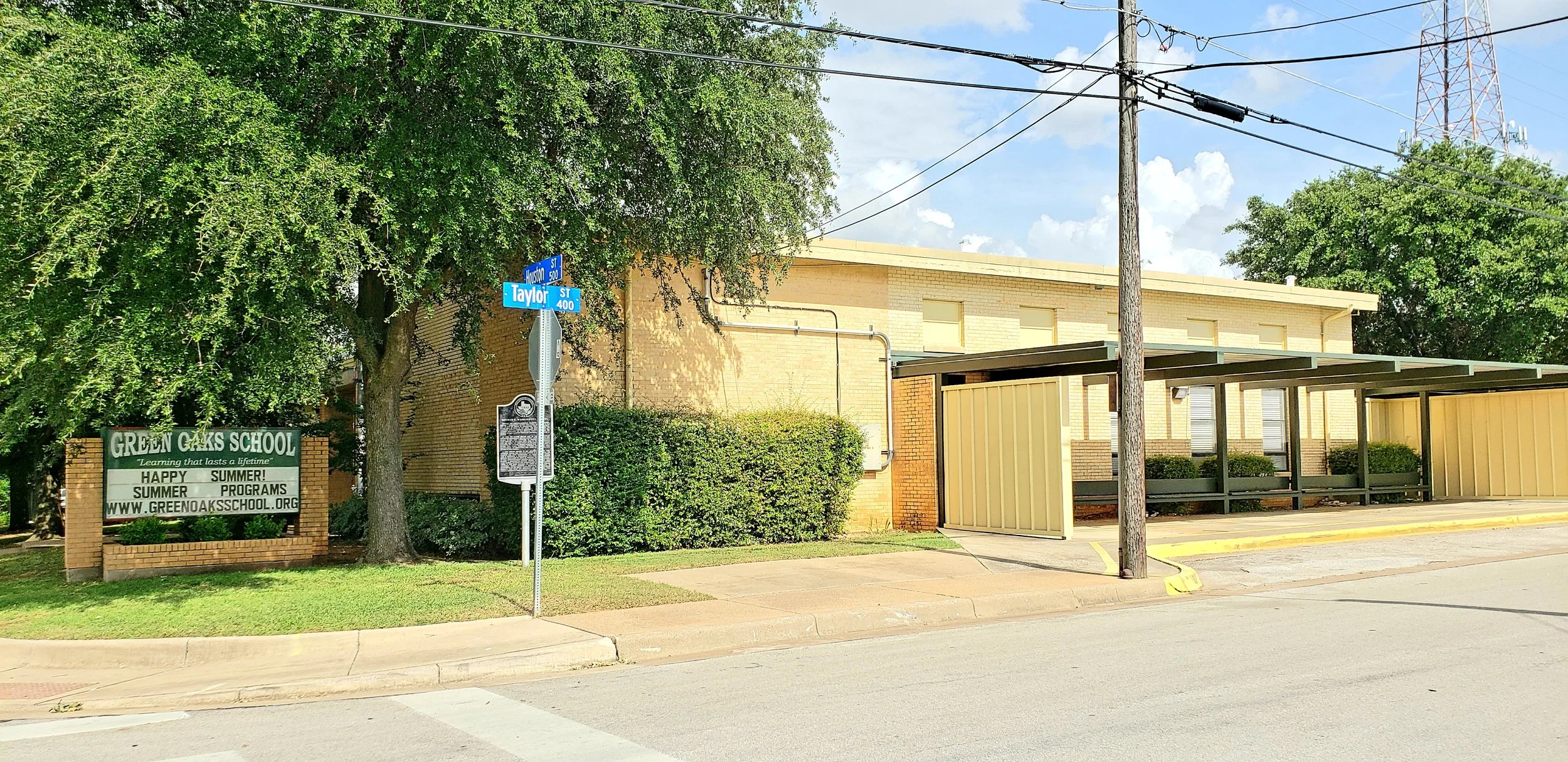 Green Oaks School