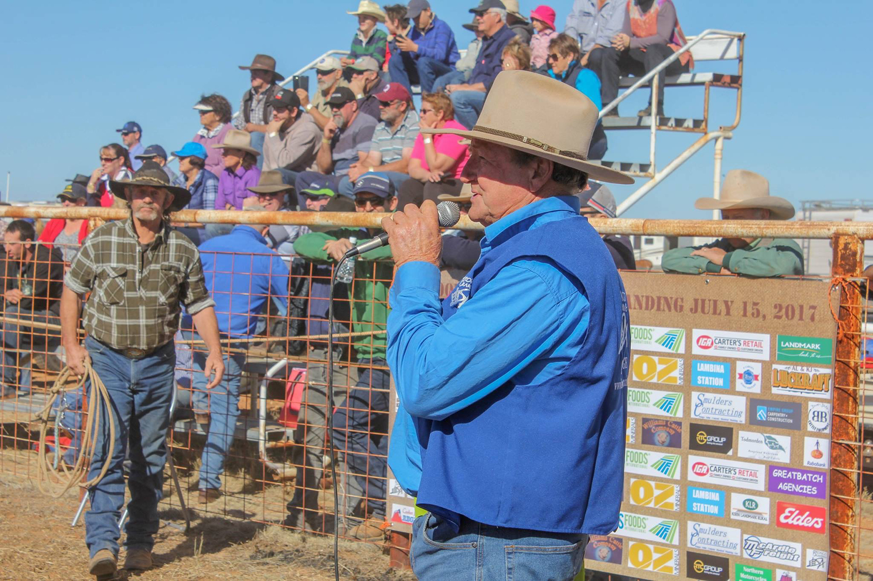 Wayne Williams commentating at the Oodnadatta Bronco Branding