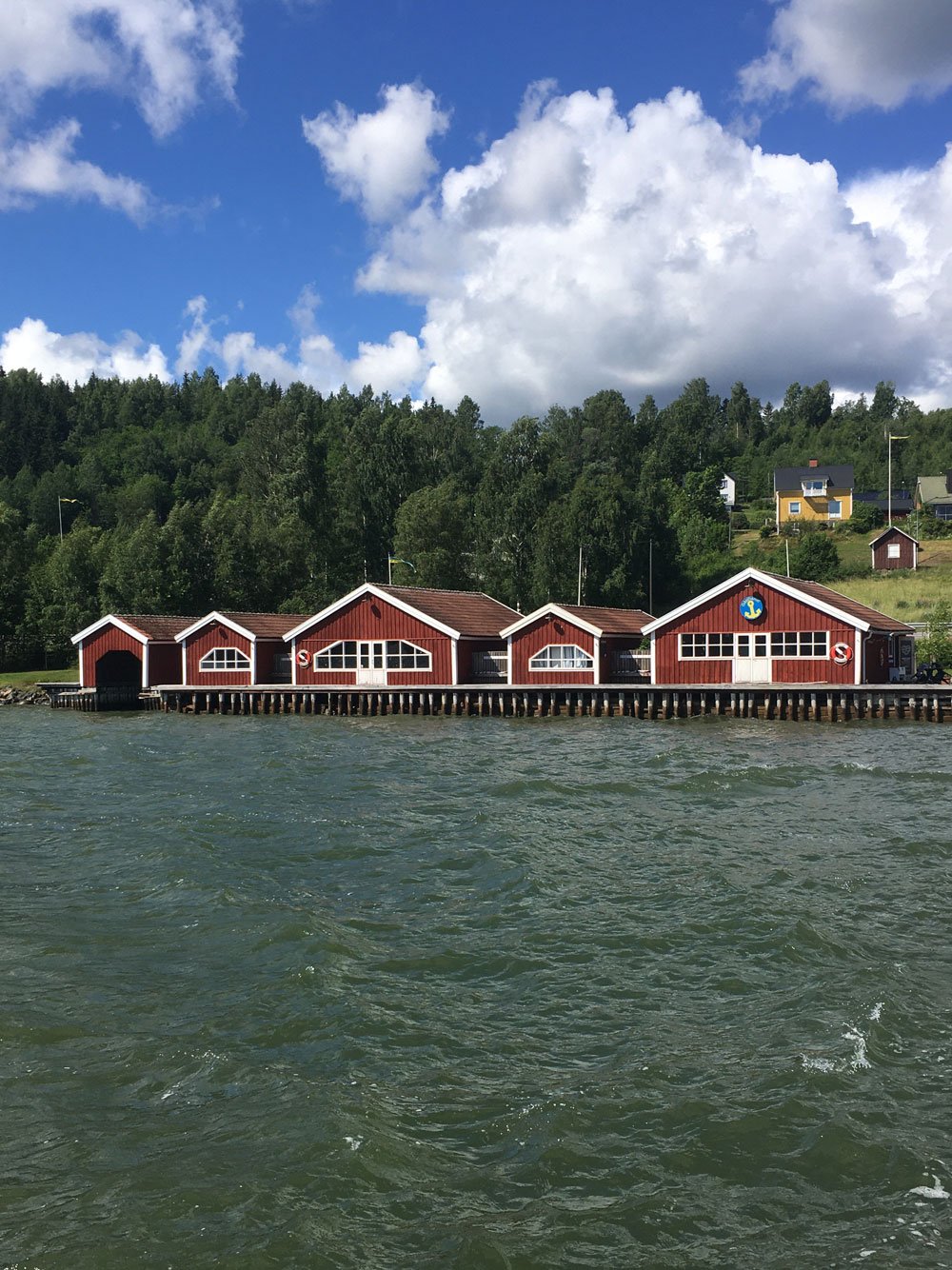 boathouses-and-docks-marina-guestharbor-docksta-hoga-kusten-sweden.jpg