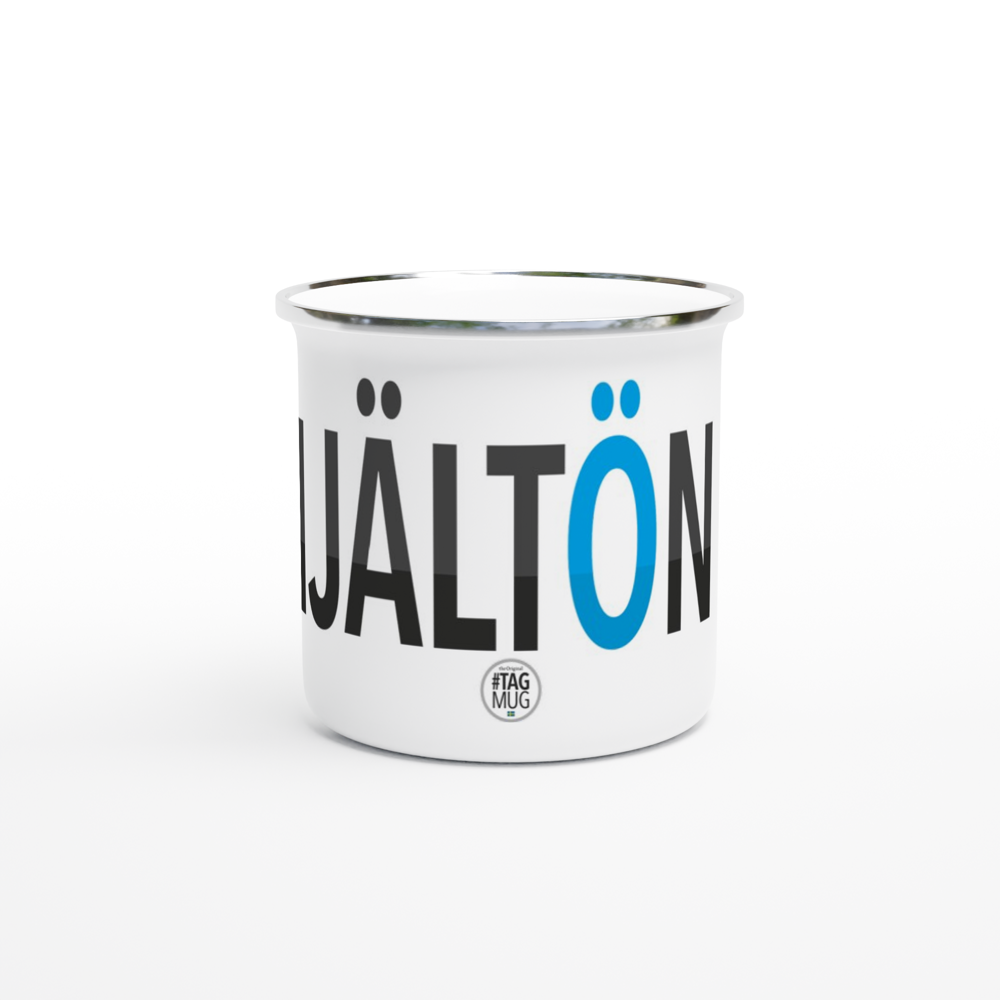 The picture shows the 12oz white enamel mug "#MJÄLTÖN Höga Kusten" from the series HIKING #TAGMUG™, taken from the side opposite to the handle