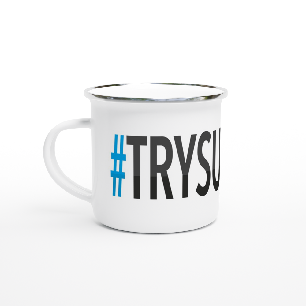 The picture shows a left side view of the 12oz white enamel mug "#TRYSUNDA Höga Kusten" from the series HIKING #TAGMUG™