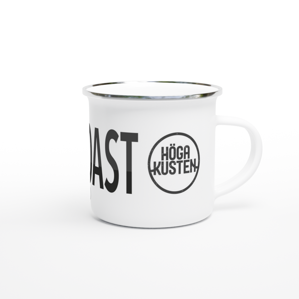 The picture shows a right side view of the 12oz white enamel mug "#HIGHCOAST Höga Kusten" from the series HIKING #TAGMUG™