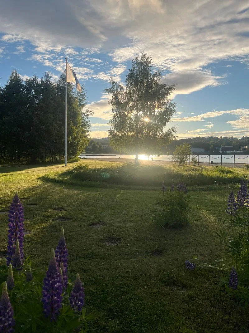 midsummer-light-sunrise-seaside-docksta-havet-base-camp-hoga-kusten.jpg