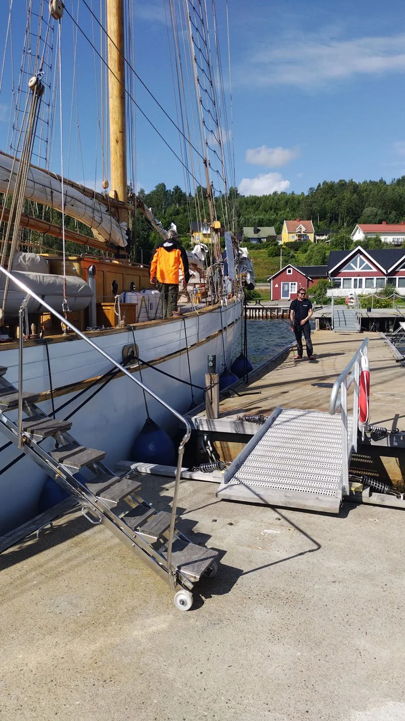 sts-general-zaruski-tall-ship-alongside-mooring-gasthamn-docksta-base-camp-boathouses-harbour-safe-mooring.jpg