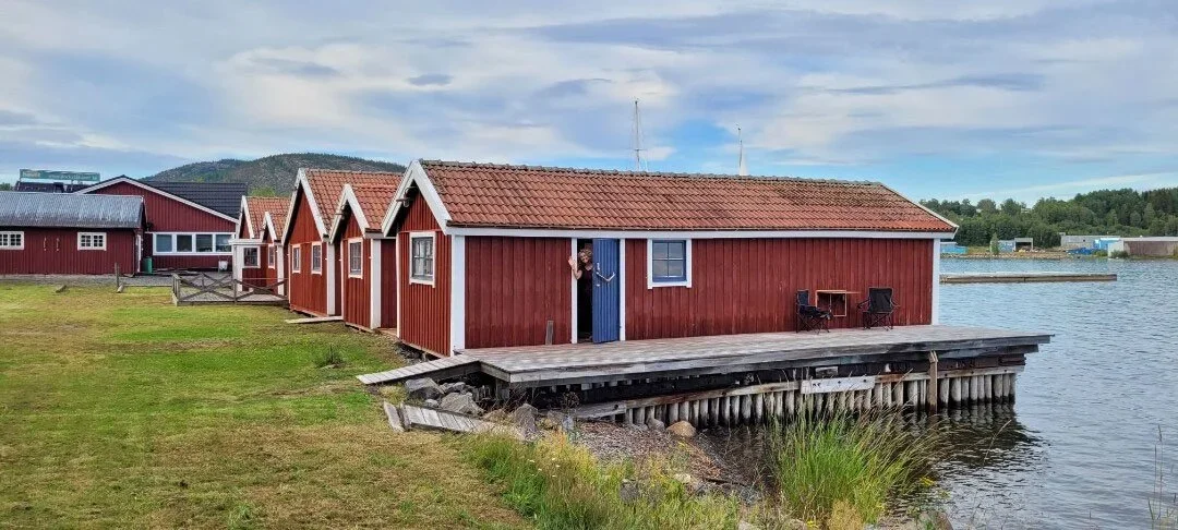 airbnb-docksta-nordic-boathouse-overnights-hikers-summer-holiday-rentals.webp